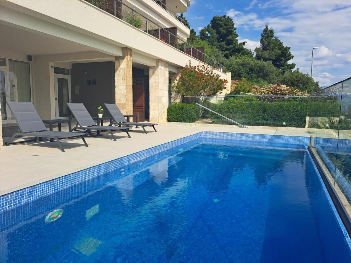 Villa Jolara With Heated Pool Mimice Exterior photo